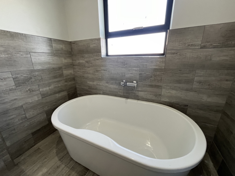 4 Bedroom Property for Sale in Sandown Western Cape